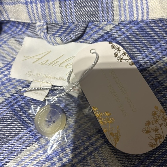 Ashley Shacket, Plaid Check,chest pockets, button up,long sleeve,semi crop - Picture 7 of 10